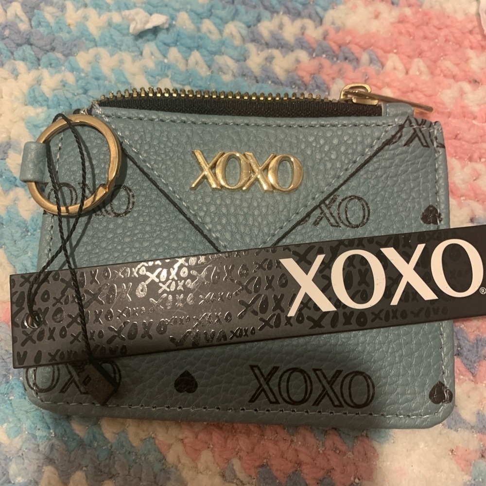 XOXO Powder Blue Pebbled Card Case with Gold Accents & Key Ring
